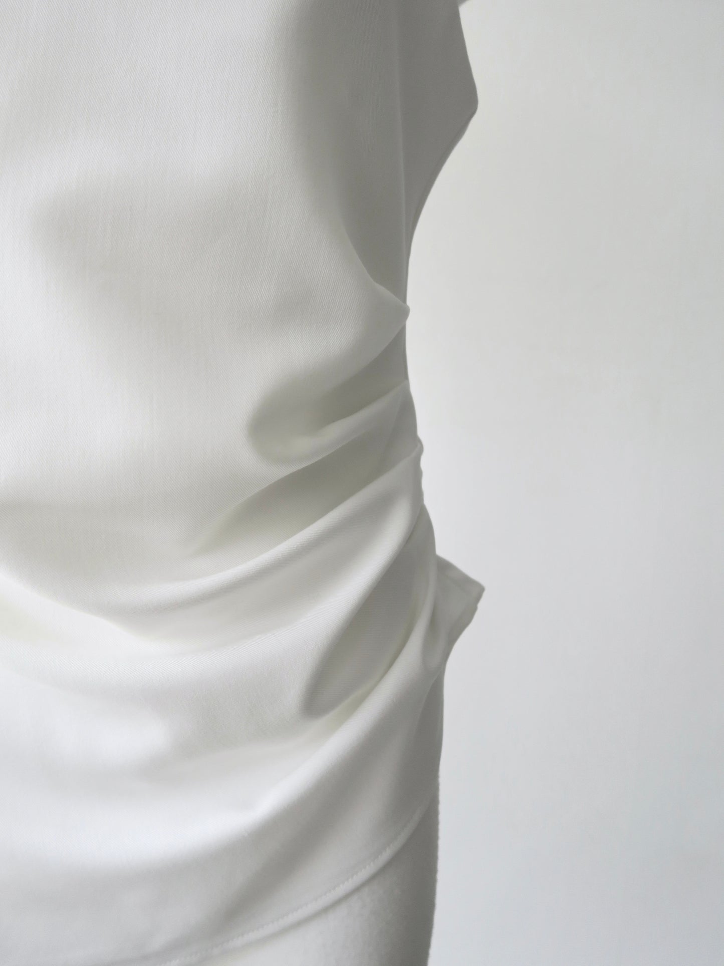Lou | One shoulder top