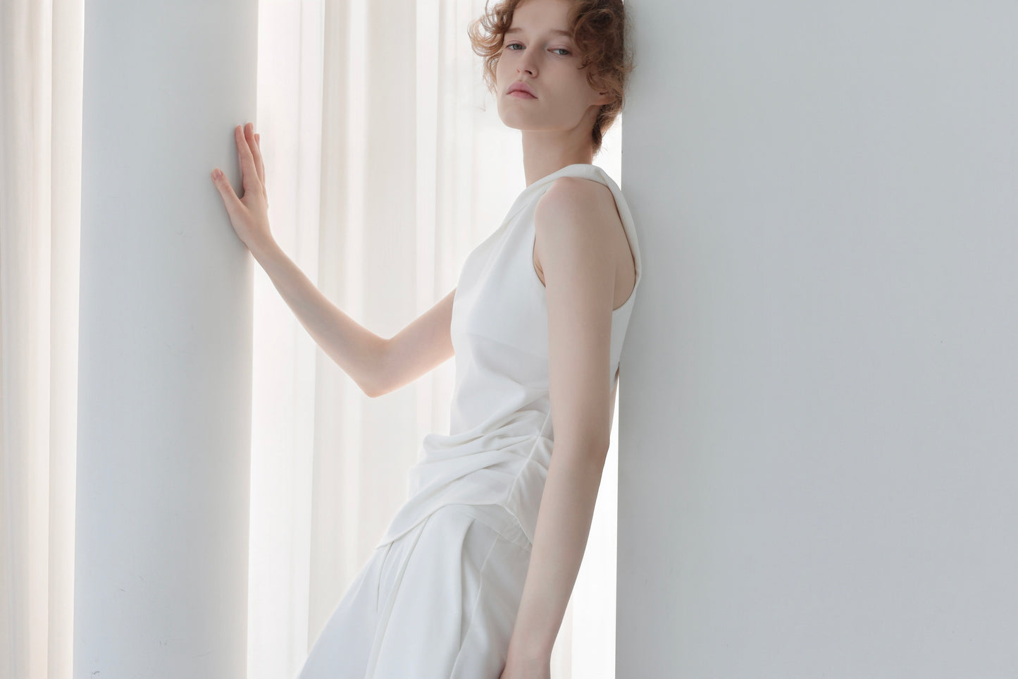 Lou | One shoulder top