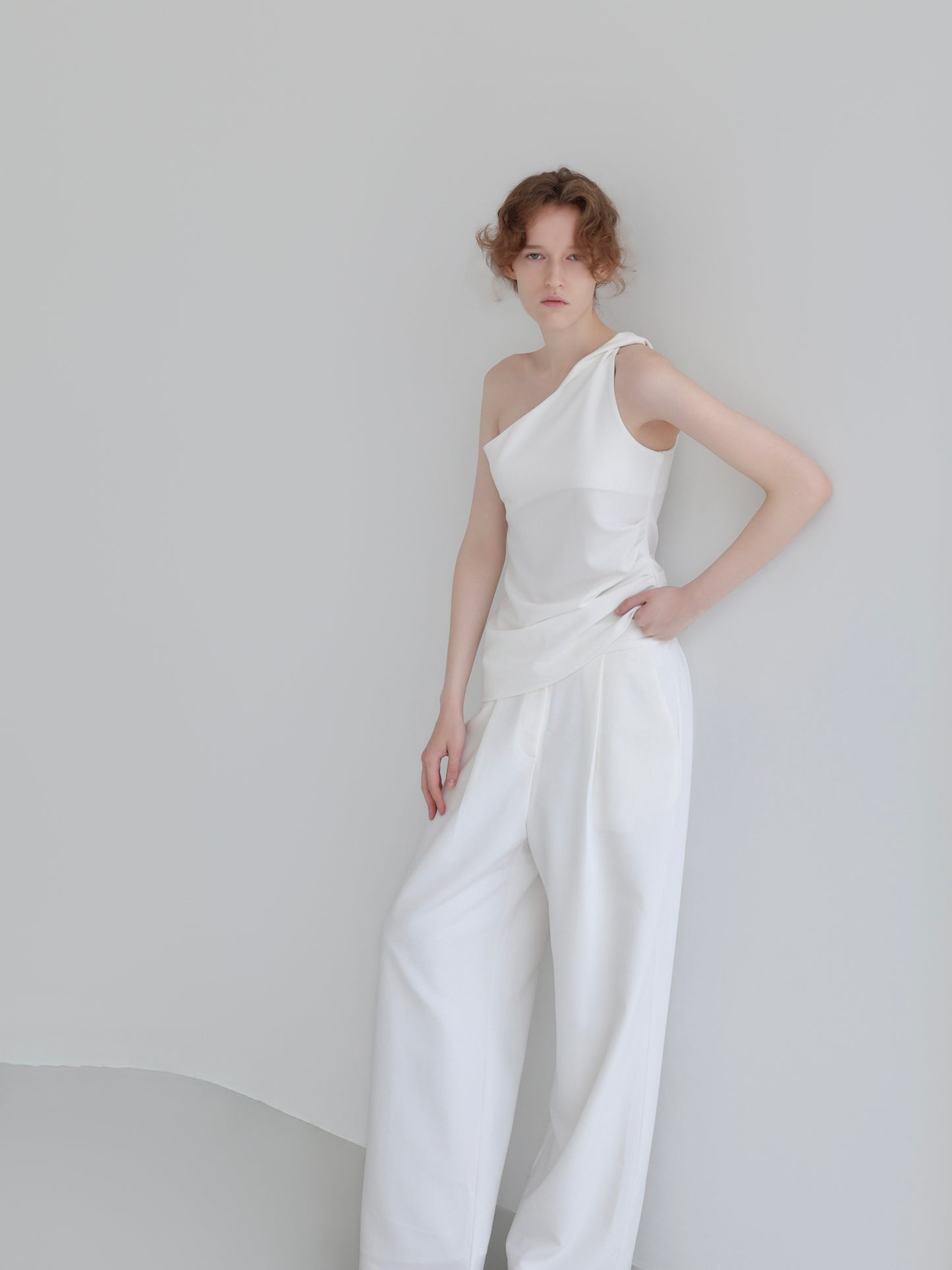 Lou | Single tuck banding pants