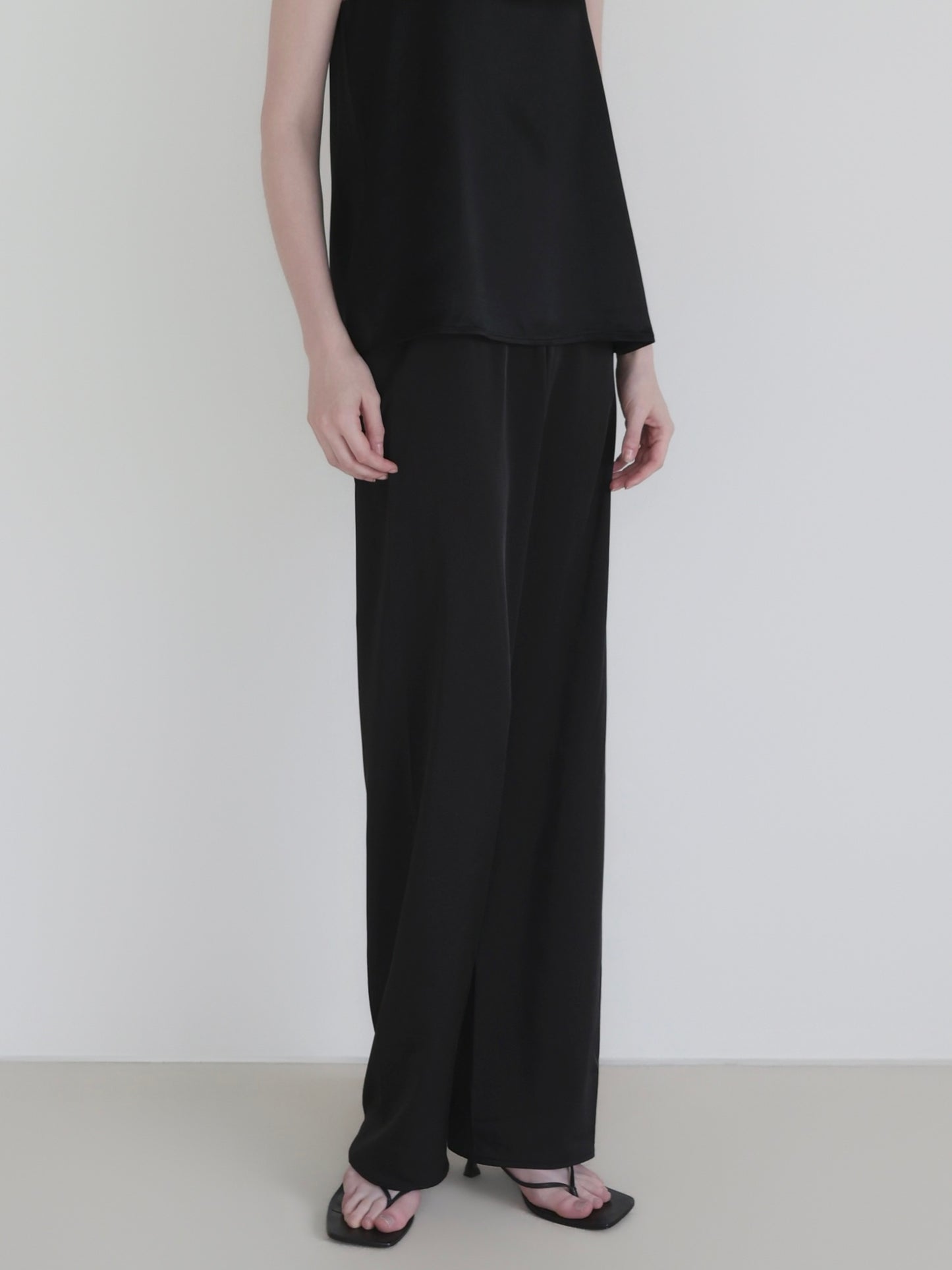 Lulà | Satin sleek pants