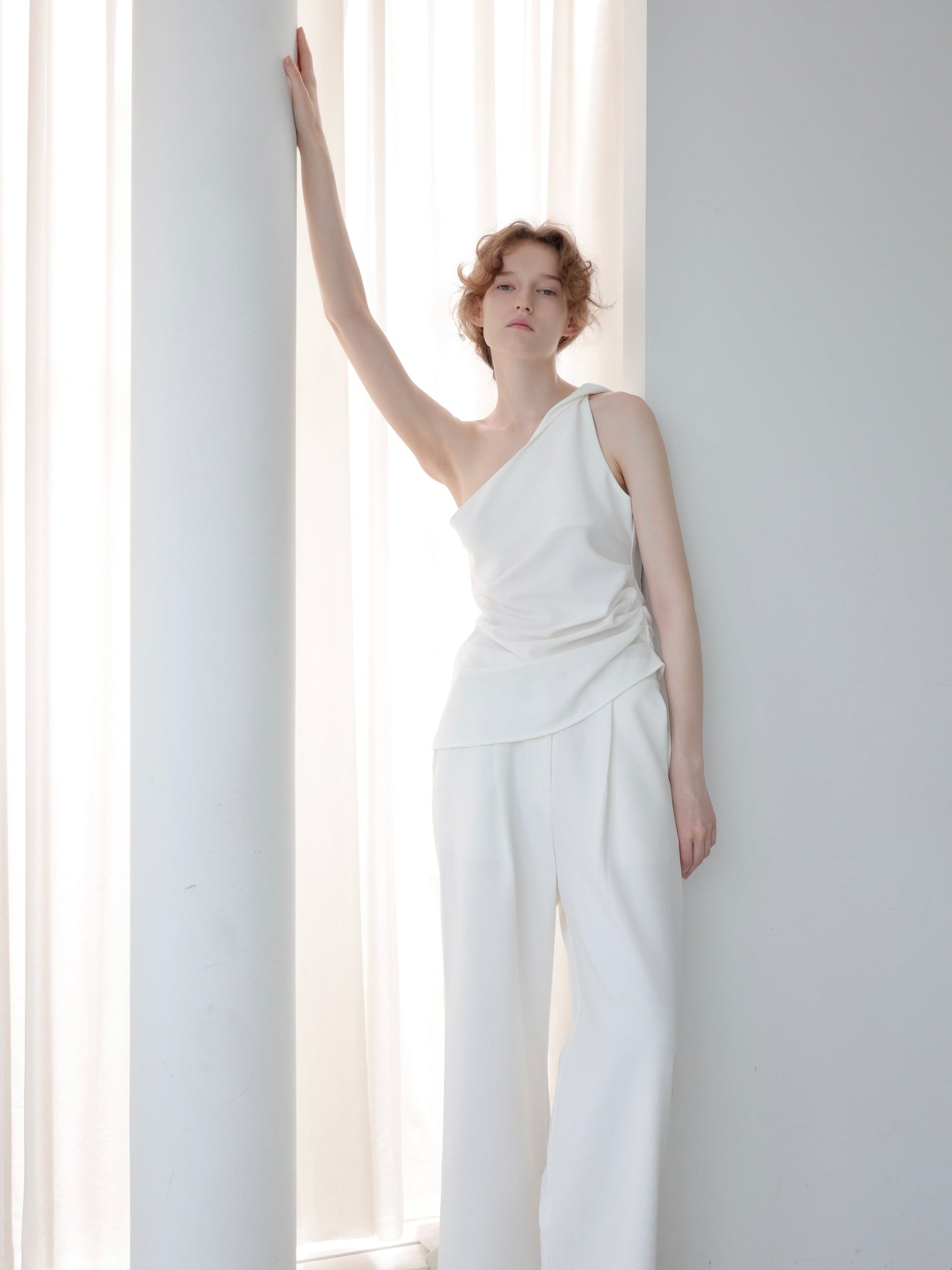 Lou | Single tuck banding pants