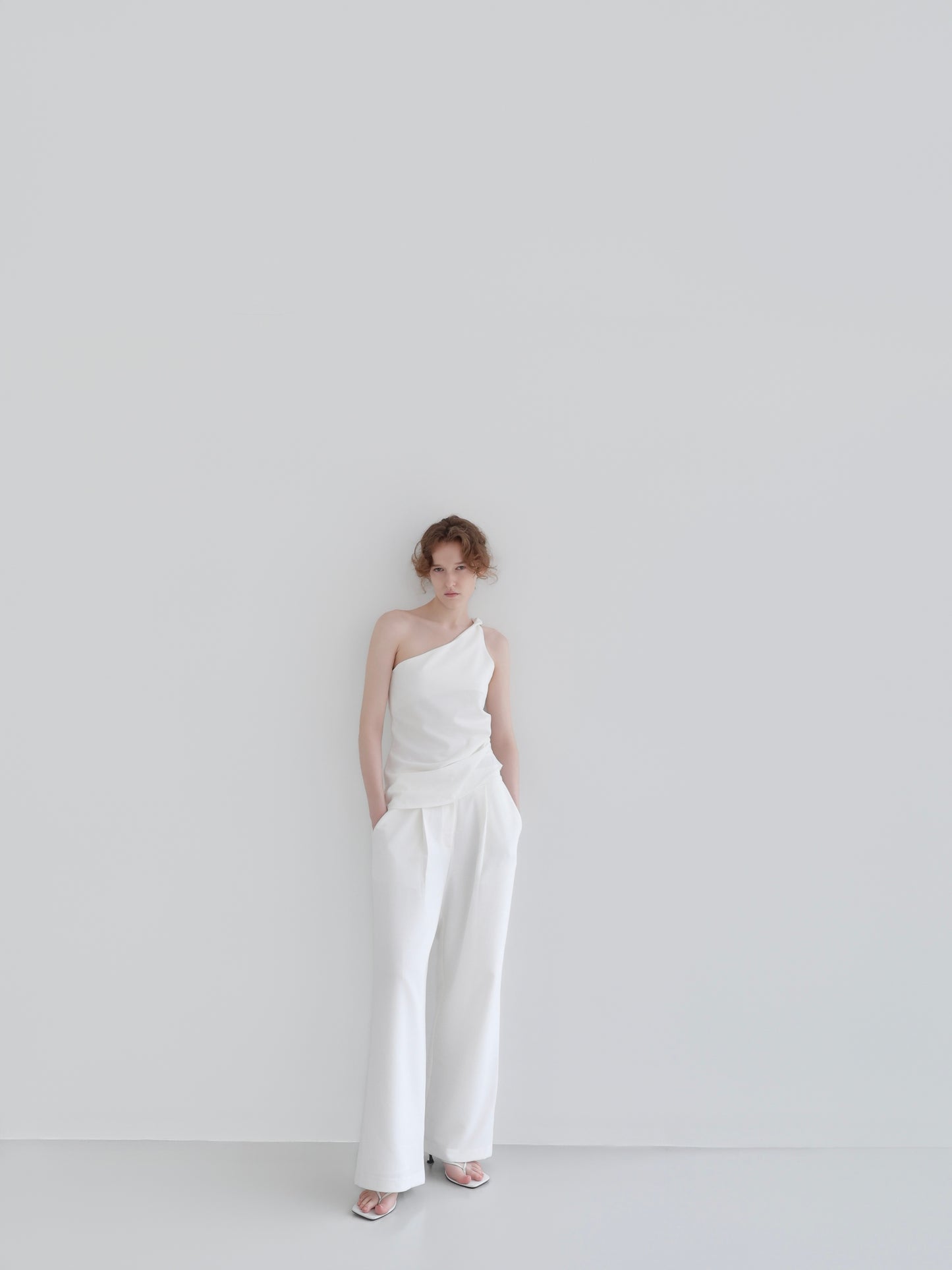 Lou | Single tuck banding pants