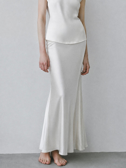 Lulà | Satin sleek maxi skirt