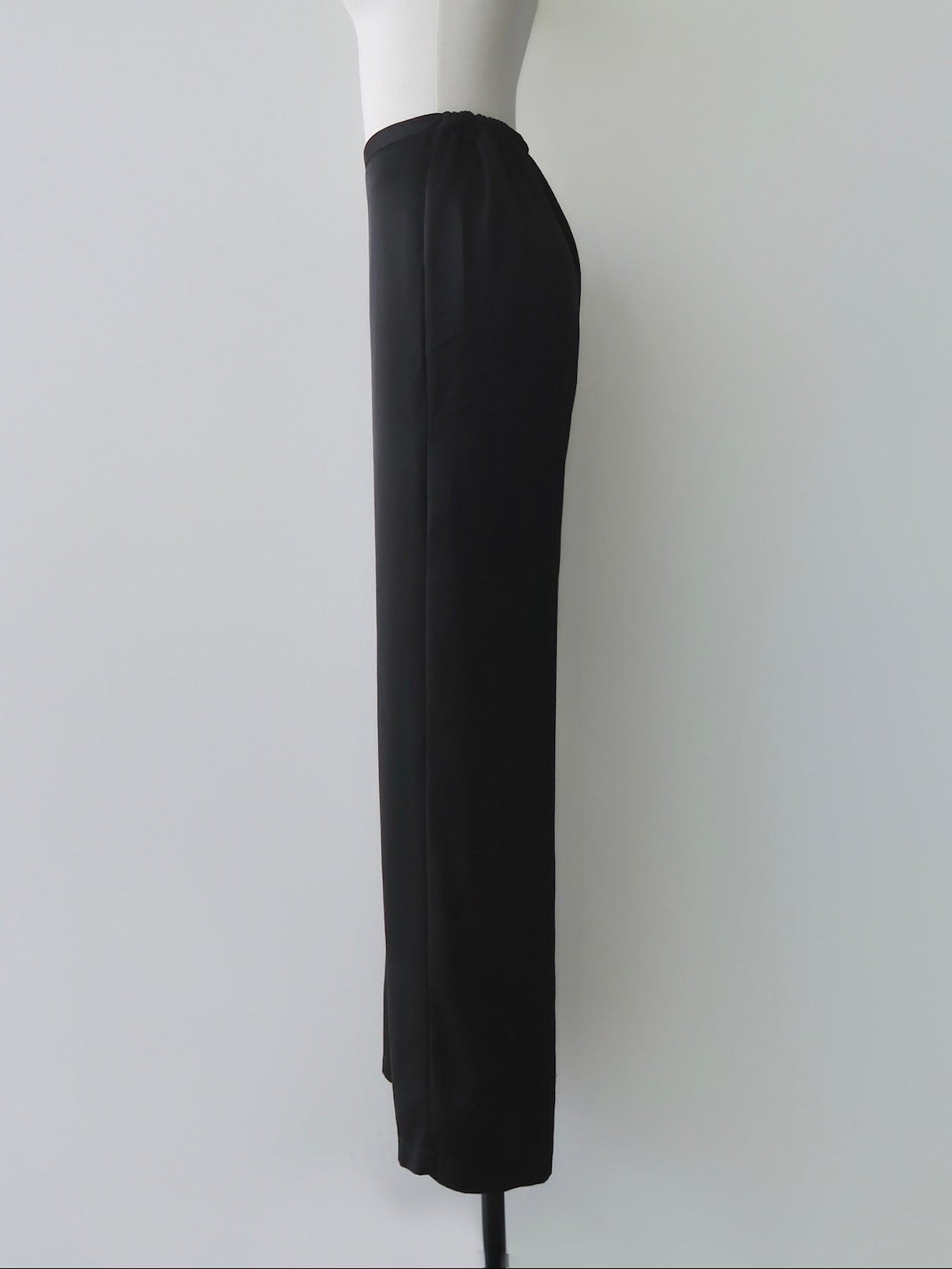 Lulà | Satin sleek pants