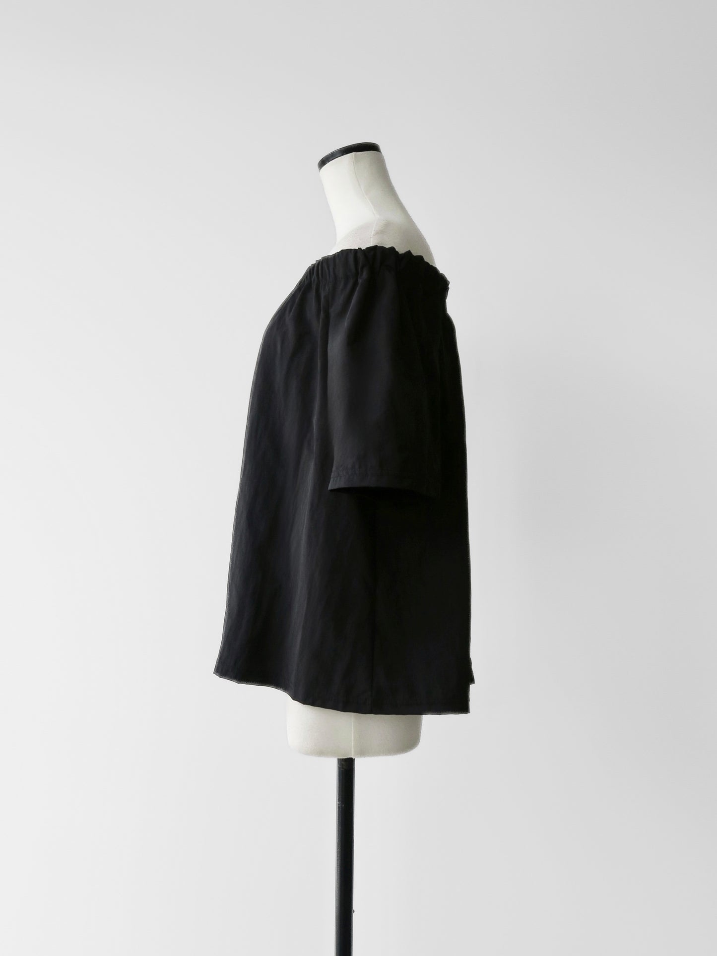 Rosa | Shirring neck blouse