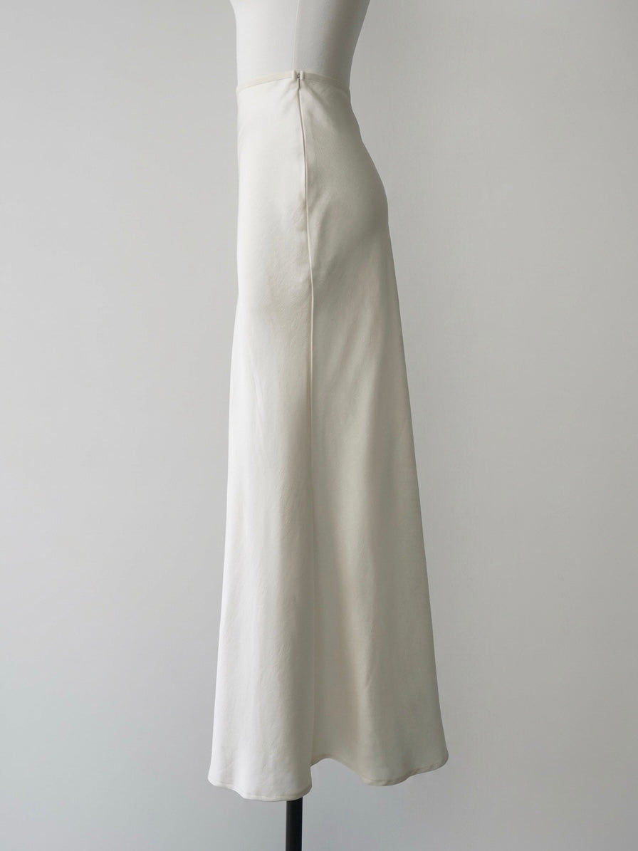 Lulà | Satin sleek maxi skirt