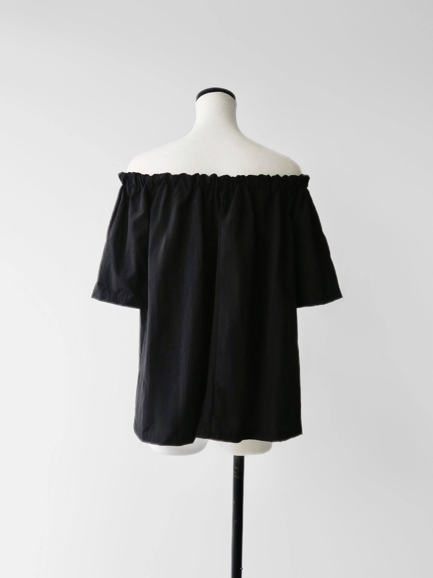 Rosa | Shirring neck blouse