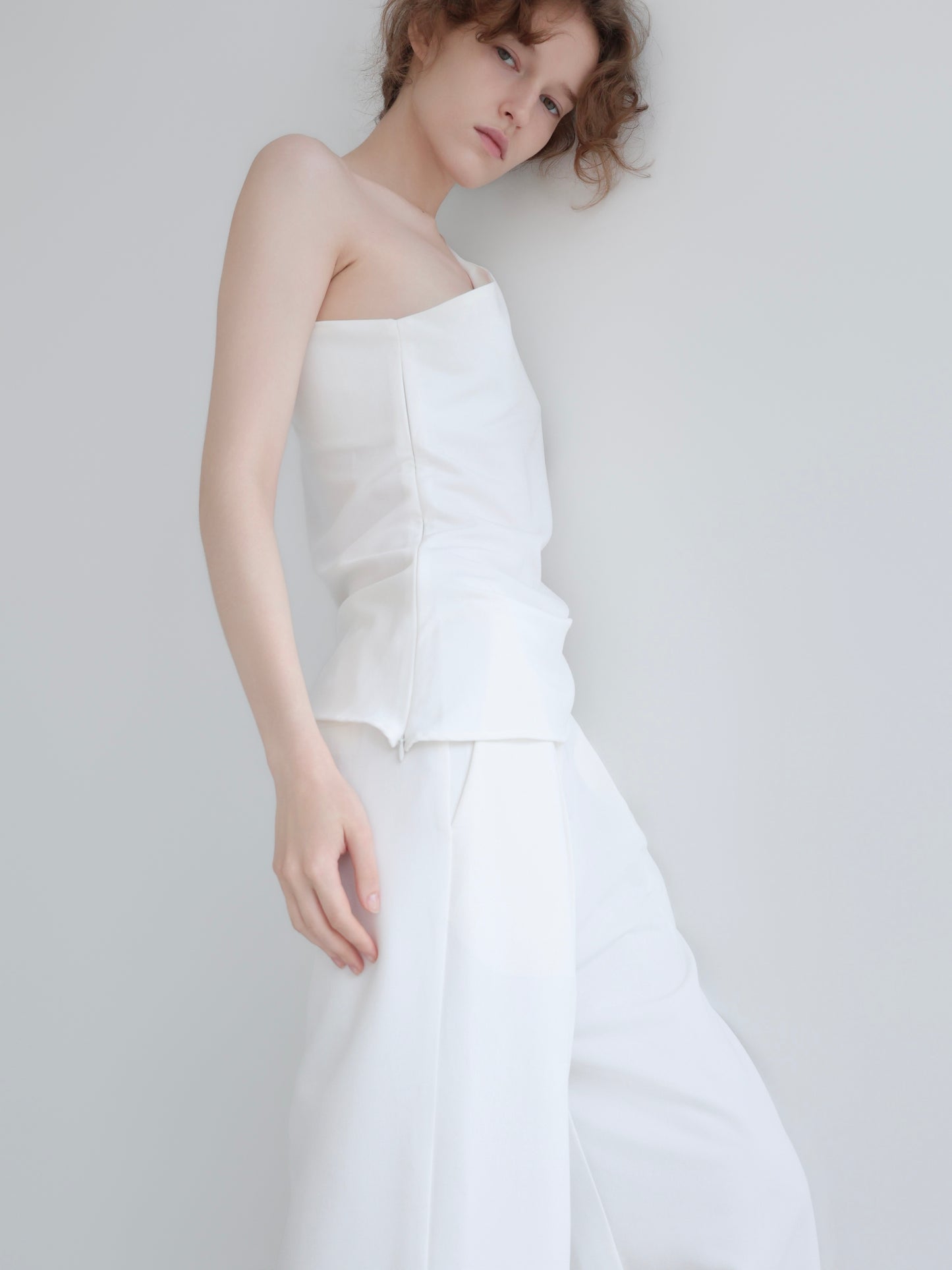 Lou | Single tuck banding pants