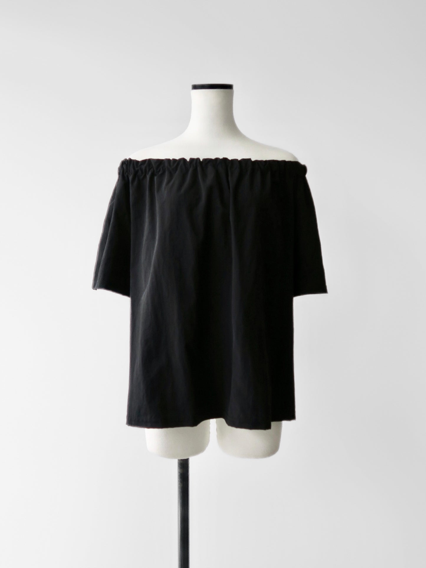 Rosa | Shirring neck blouse