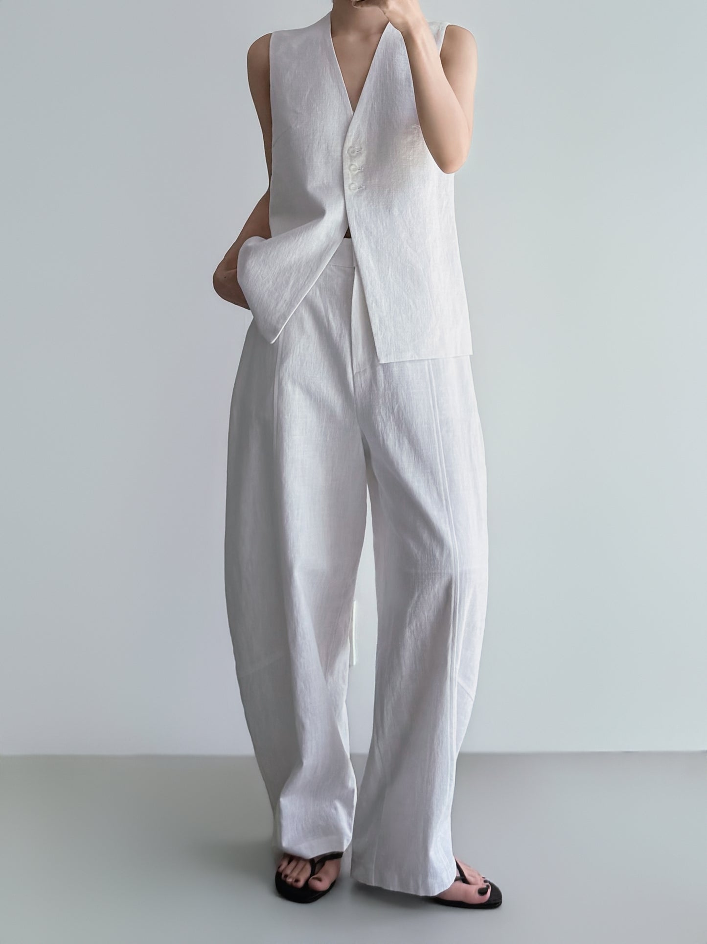 Maren | Linen tailored vest