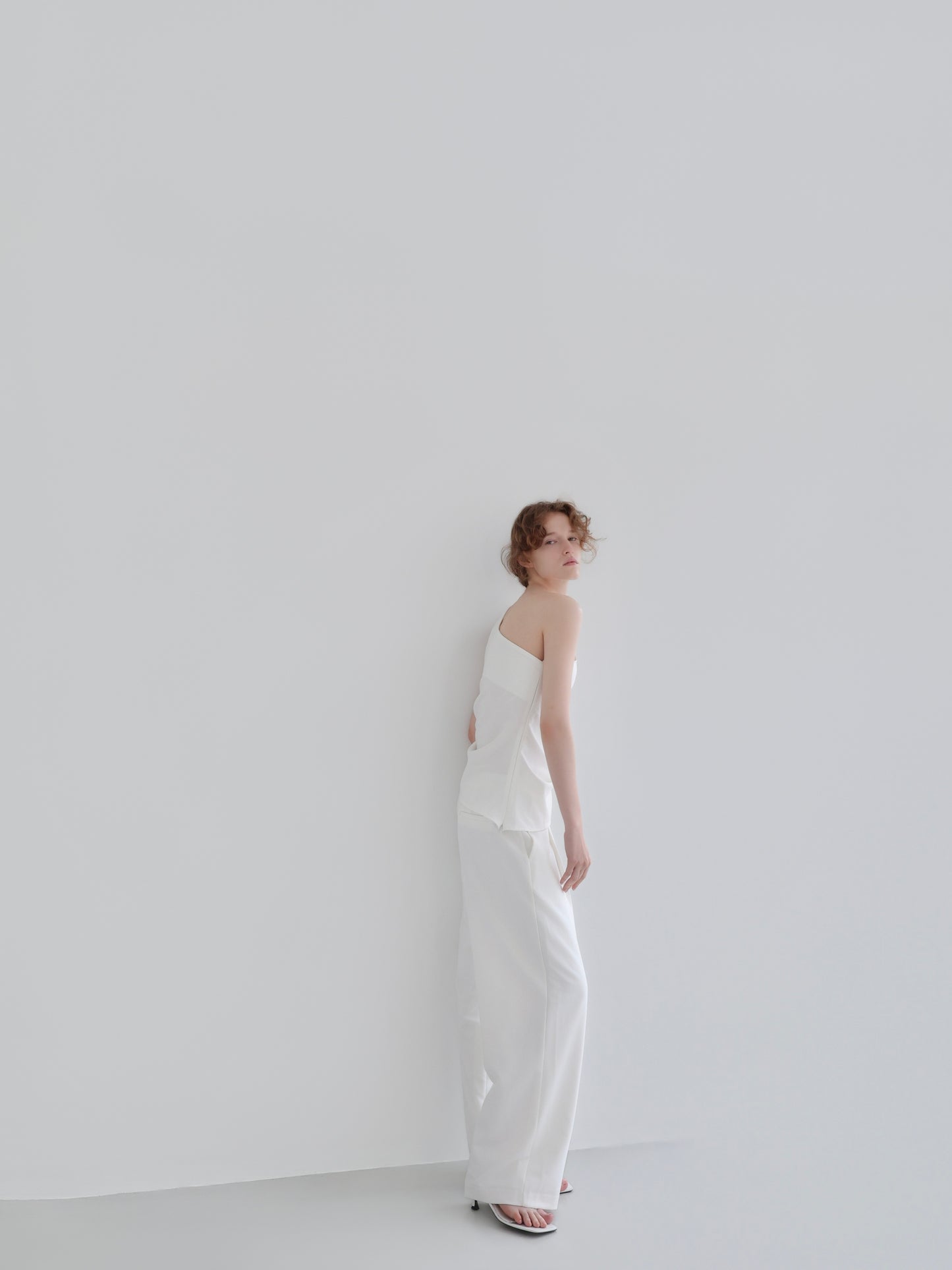Lou | Single tuck banding pants