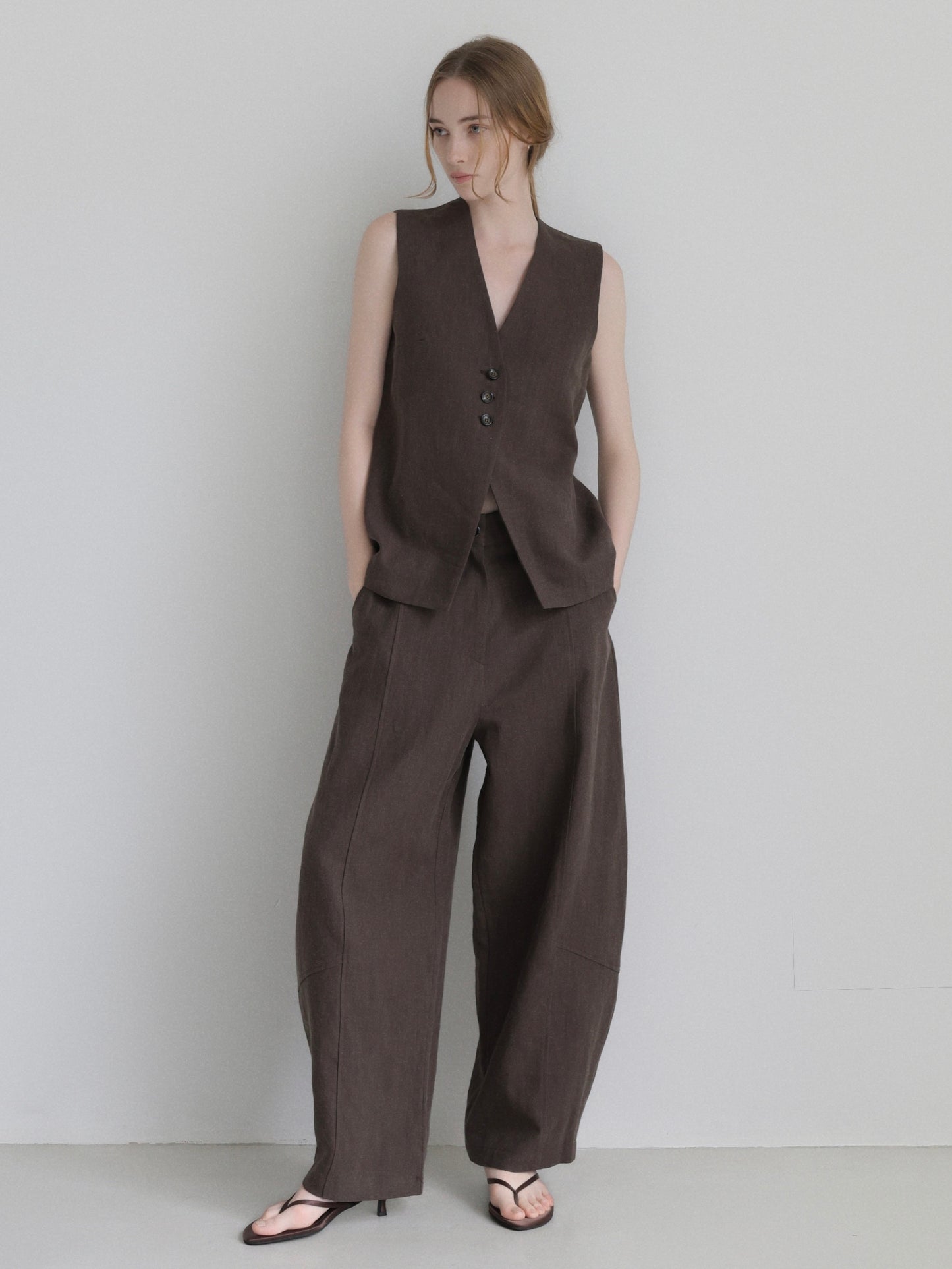 Maren | Linen tailored vest