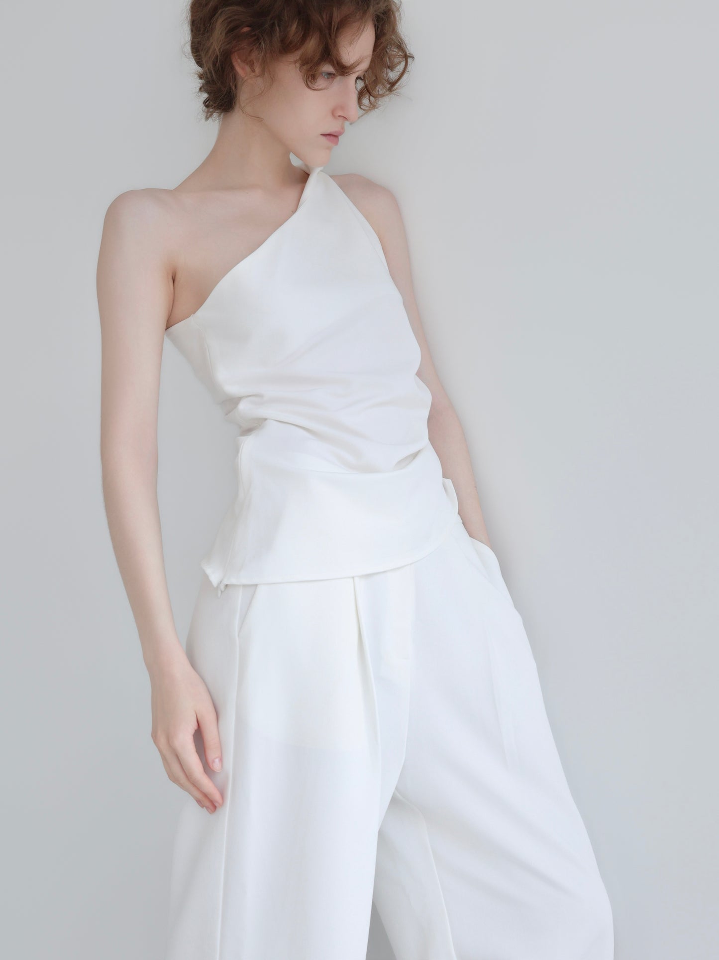 Lou | Single tuck banding pants