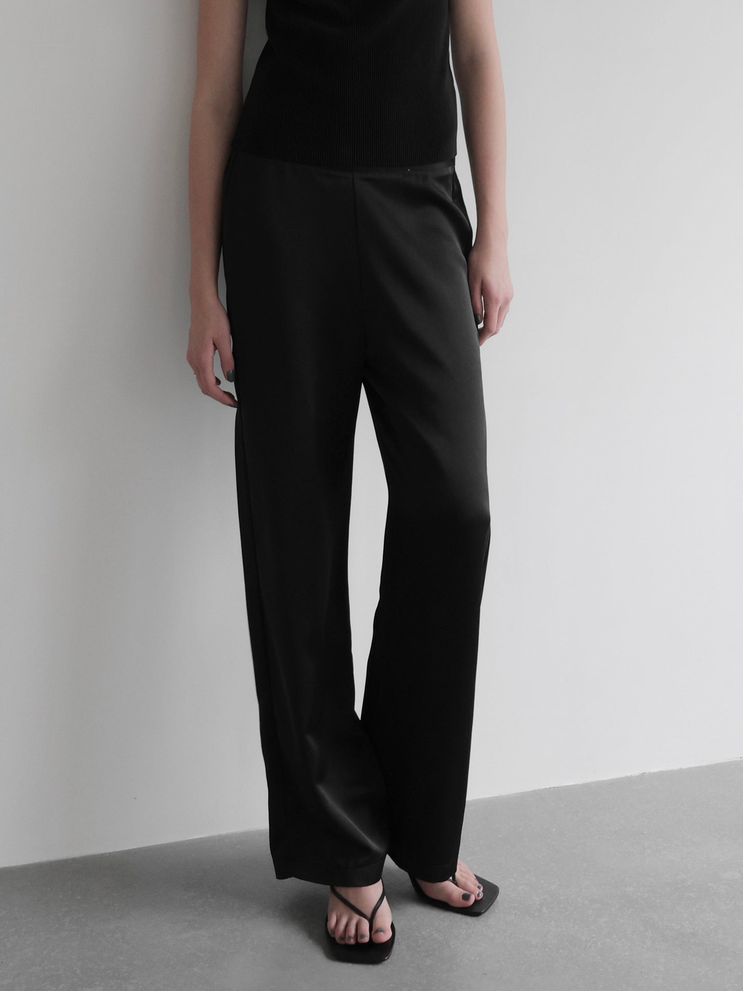 Lulà | Satin sleek pants