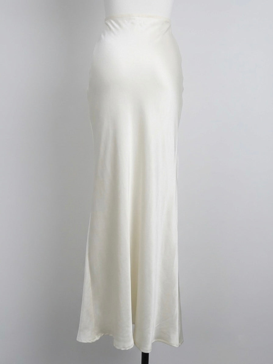 Lulà | Satin sleek maxi skirt