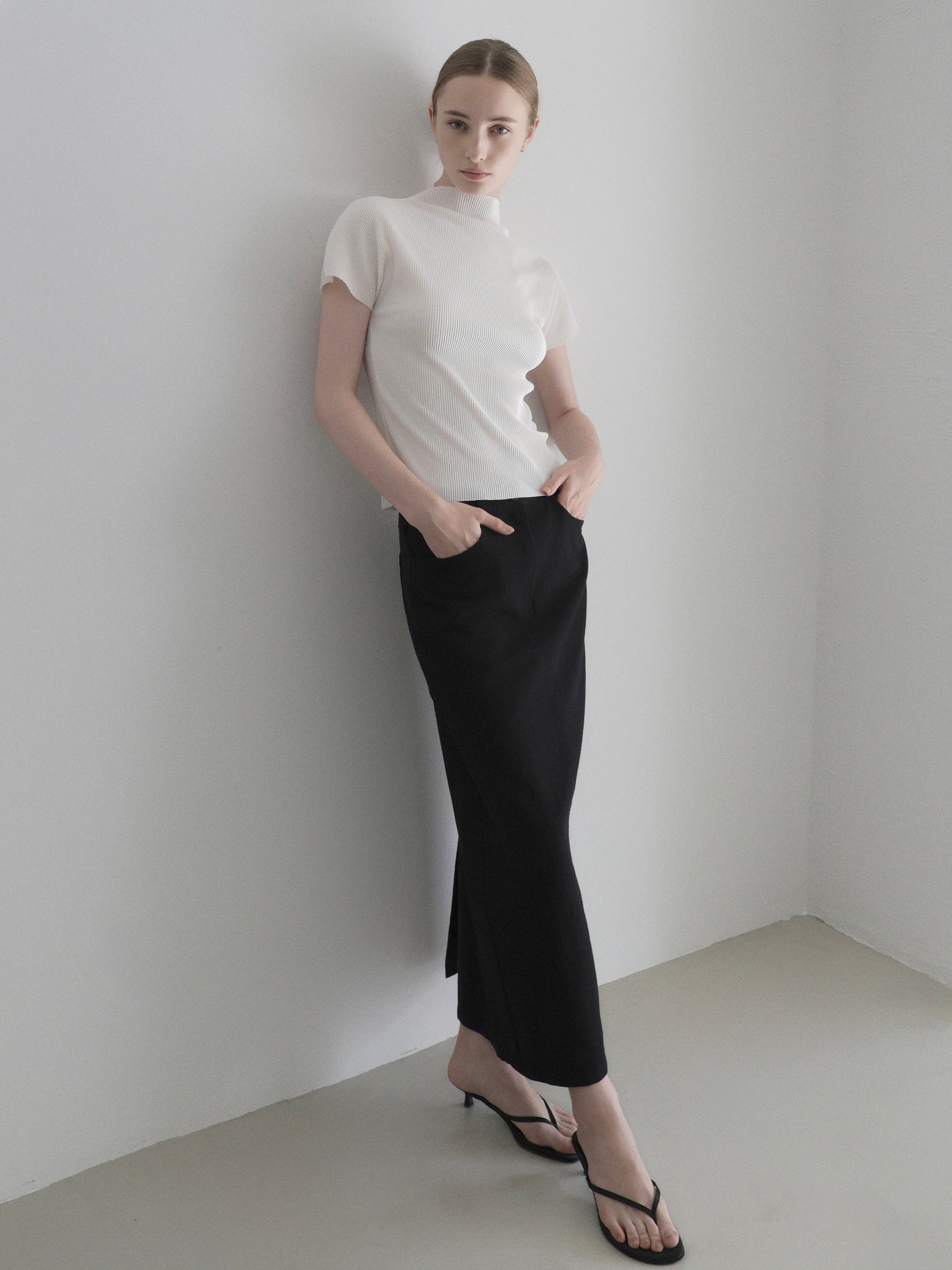 Seine | Pleats tops – NOWNS