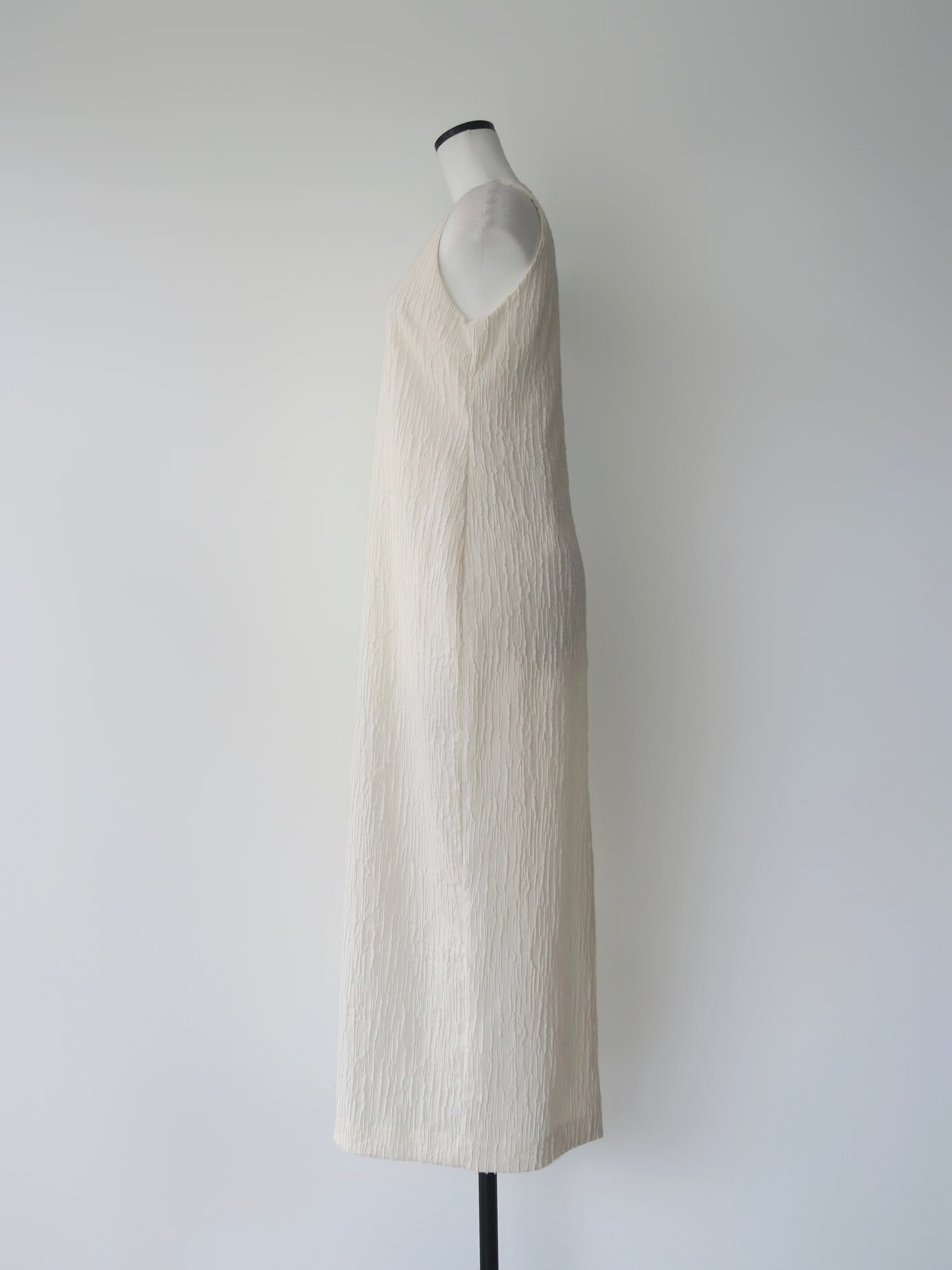 Lena | Crinkled maxi dress
