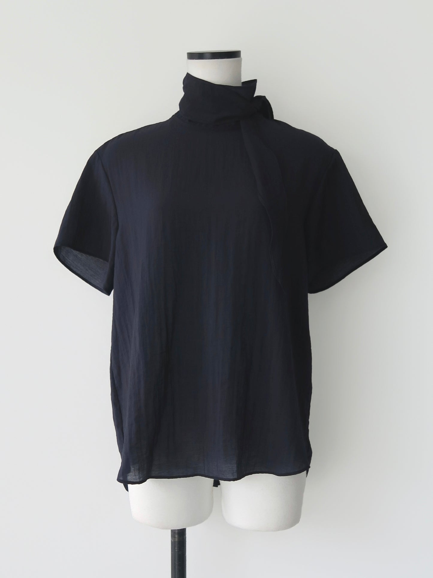 Emma | Half tie blouse
