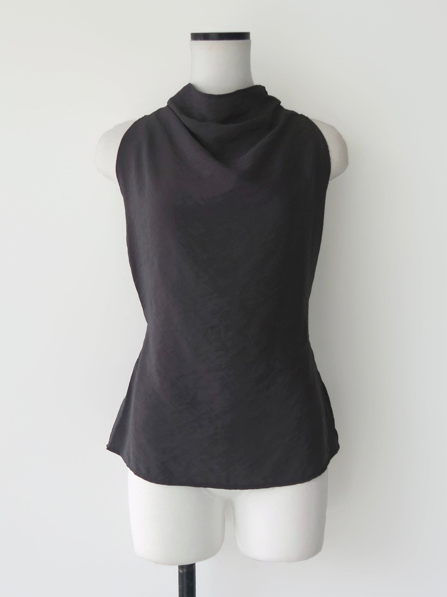 Sué | Side string top