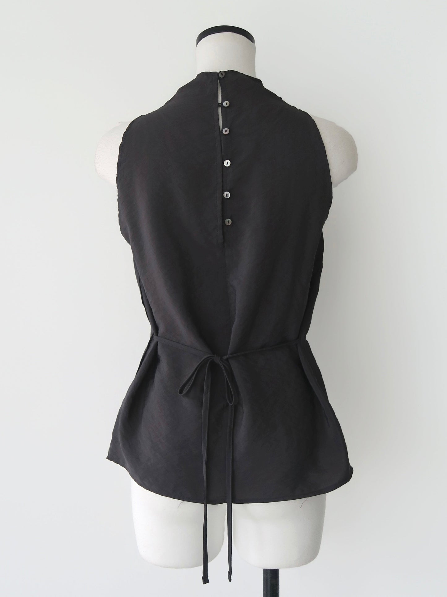 Sué | Side string top