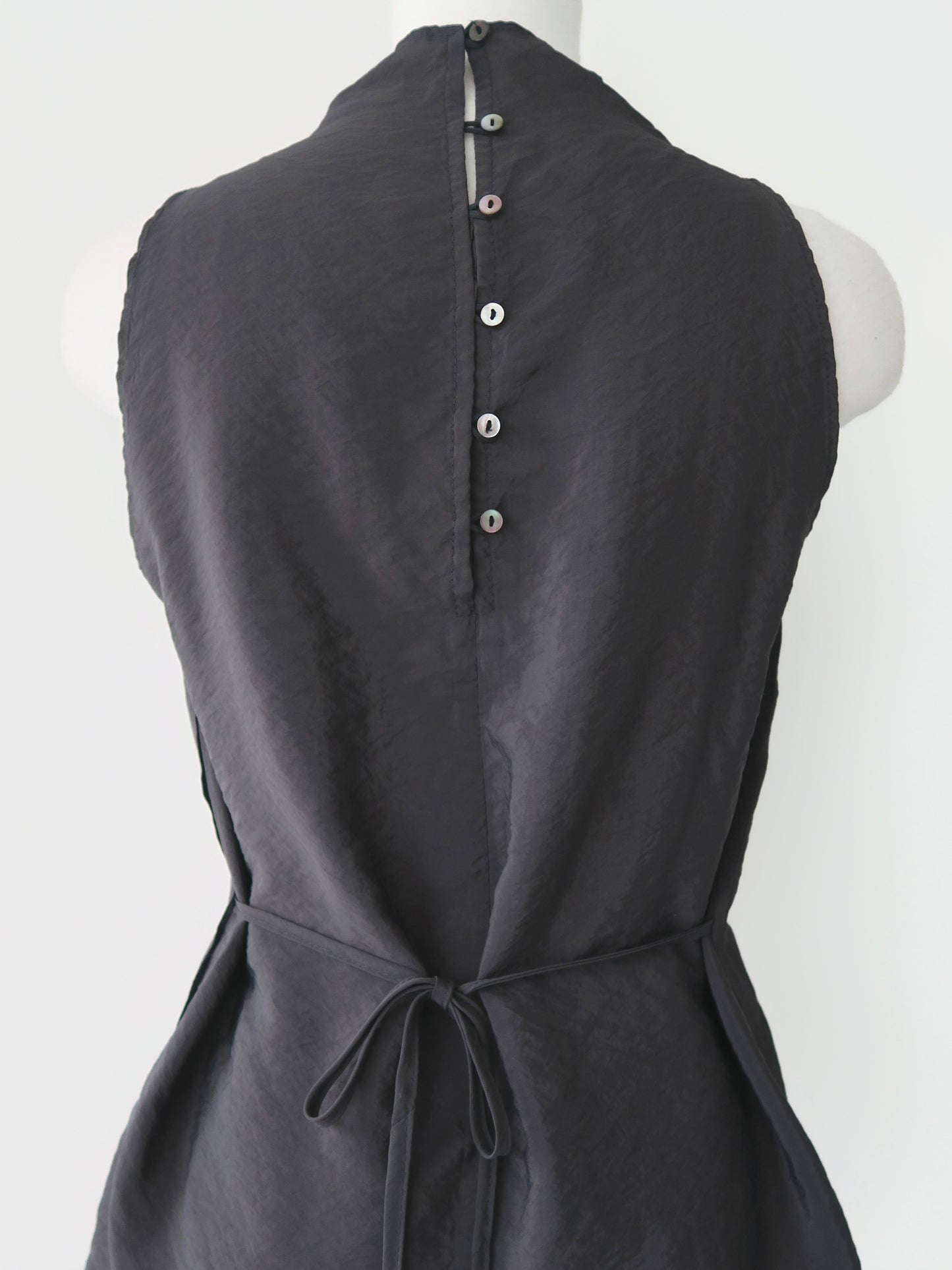 Sué | Side string top