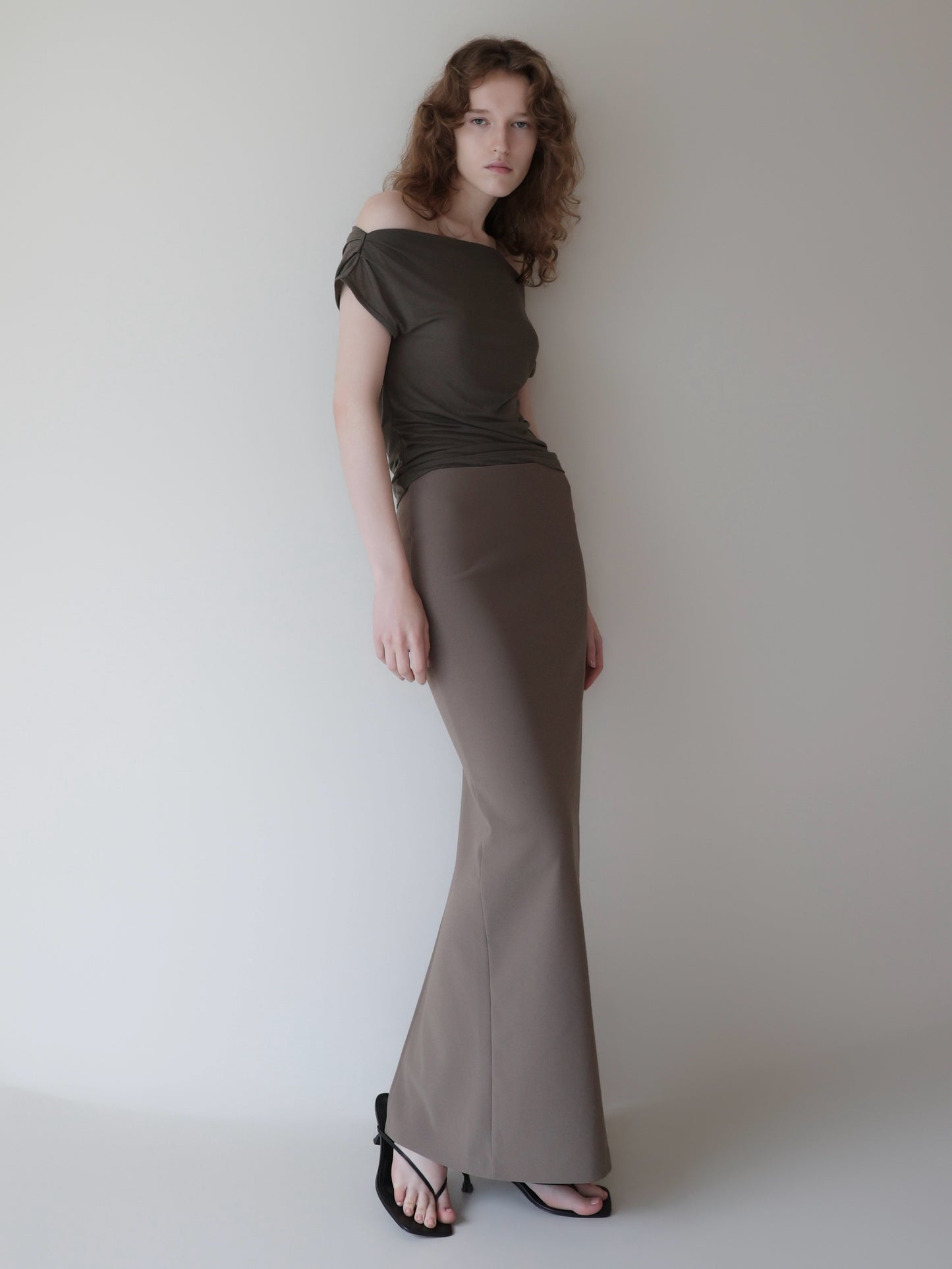 Romy | Drape off shoulder top