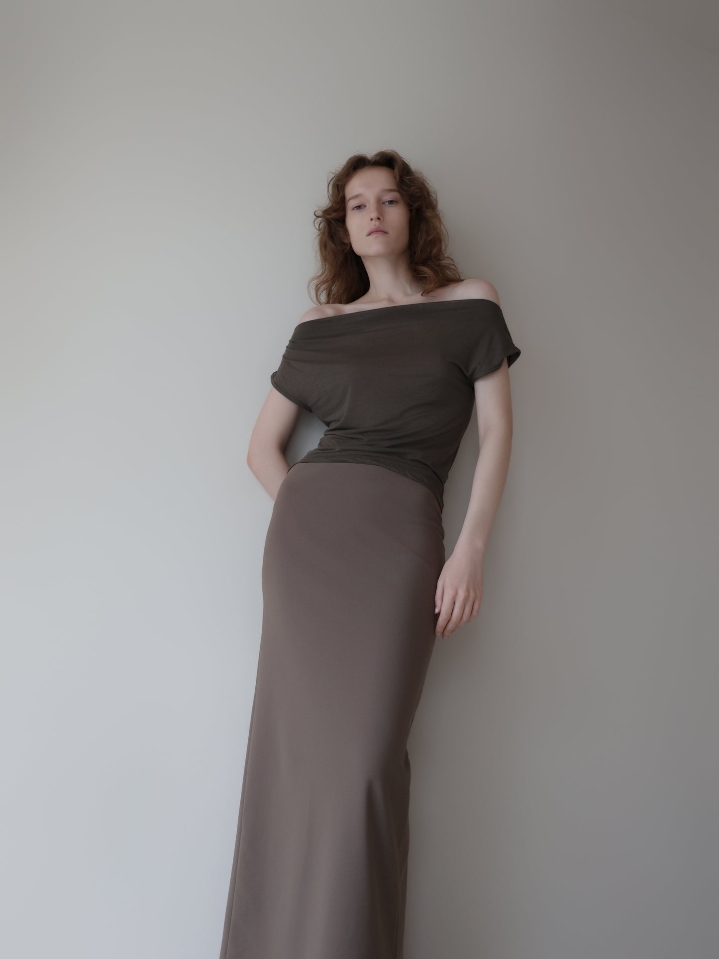 Romy | Drape off shoulder top