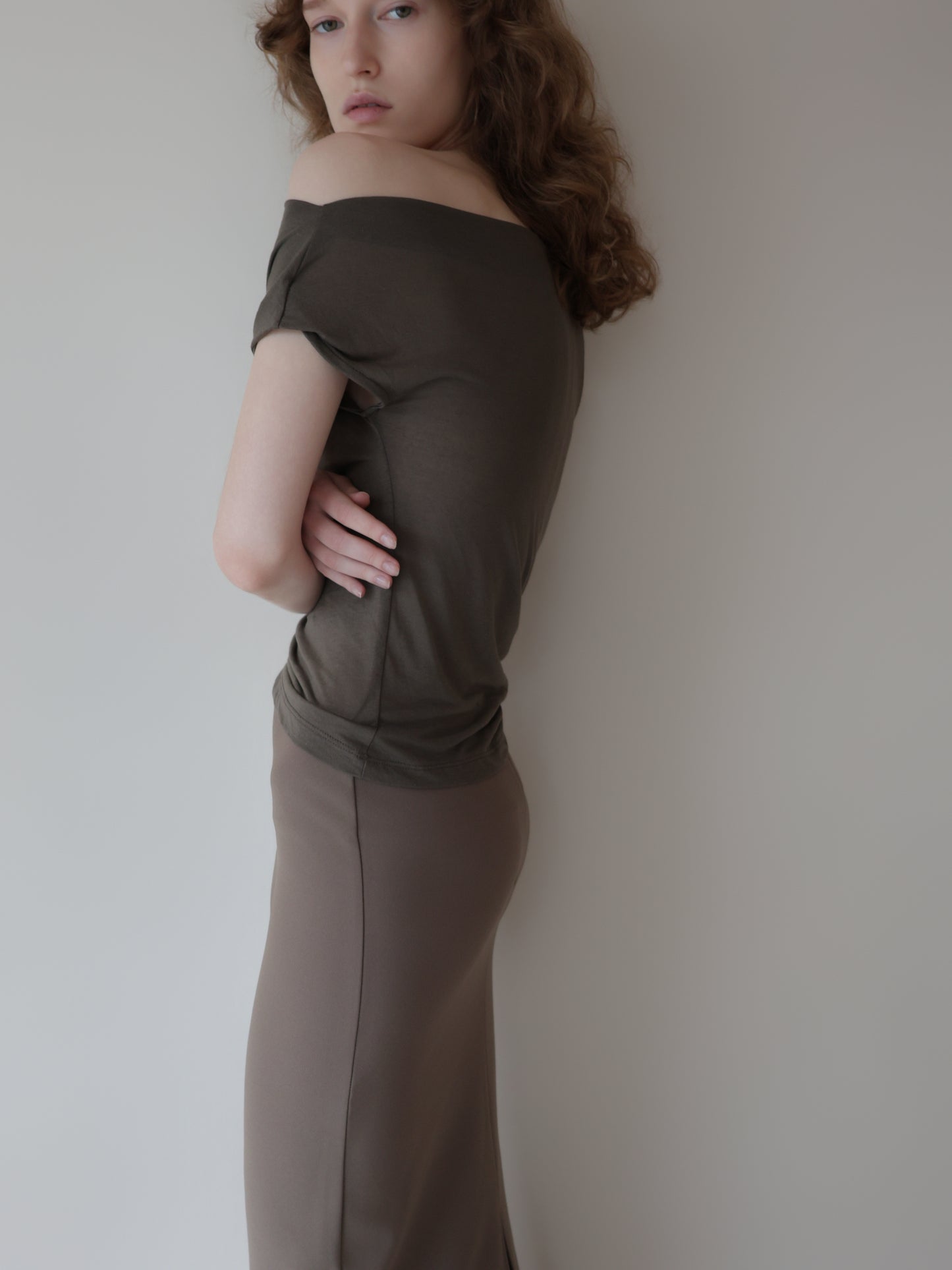 Romy | Drape off shoulder top