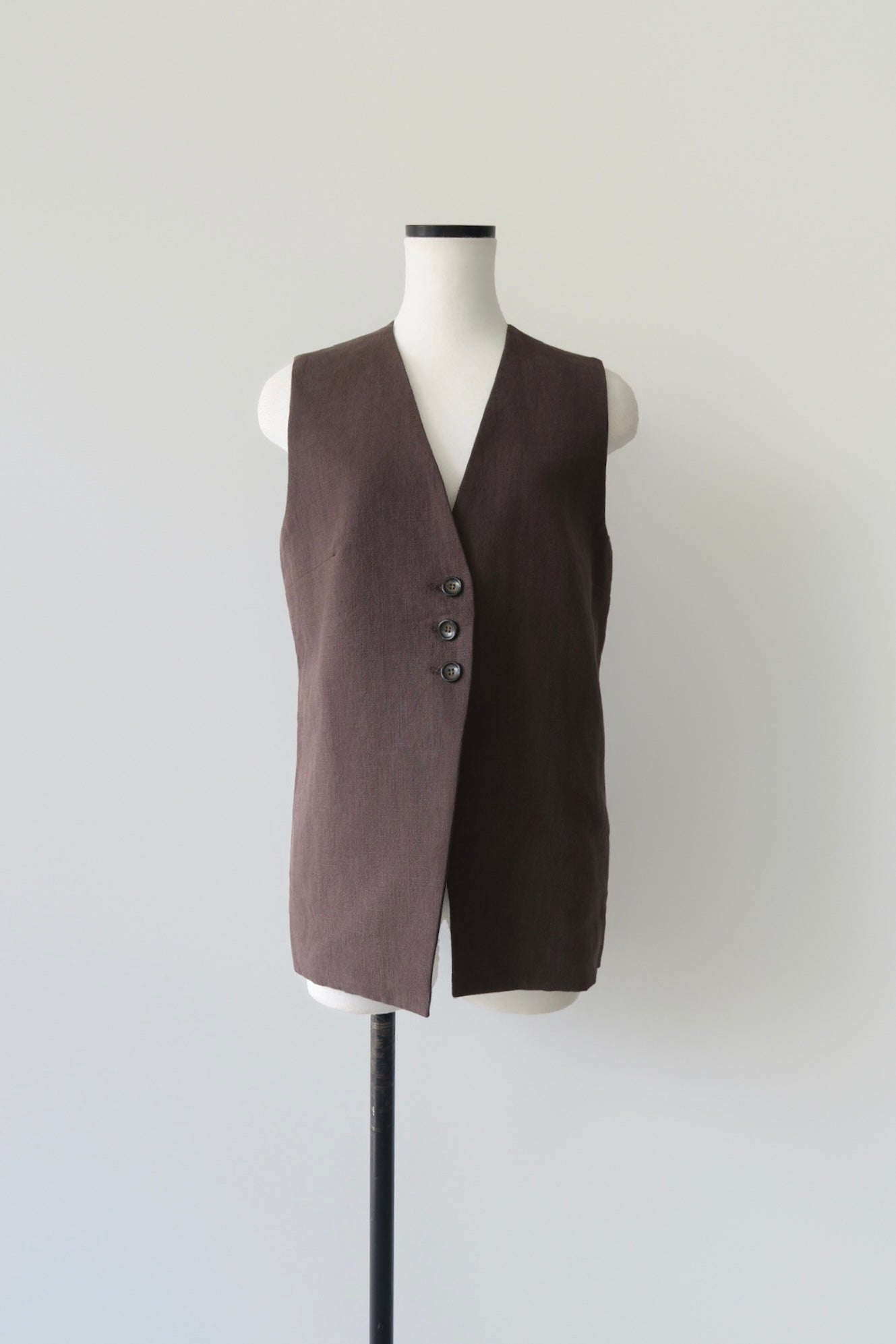 Maren | Linen tailored vest