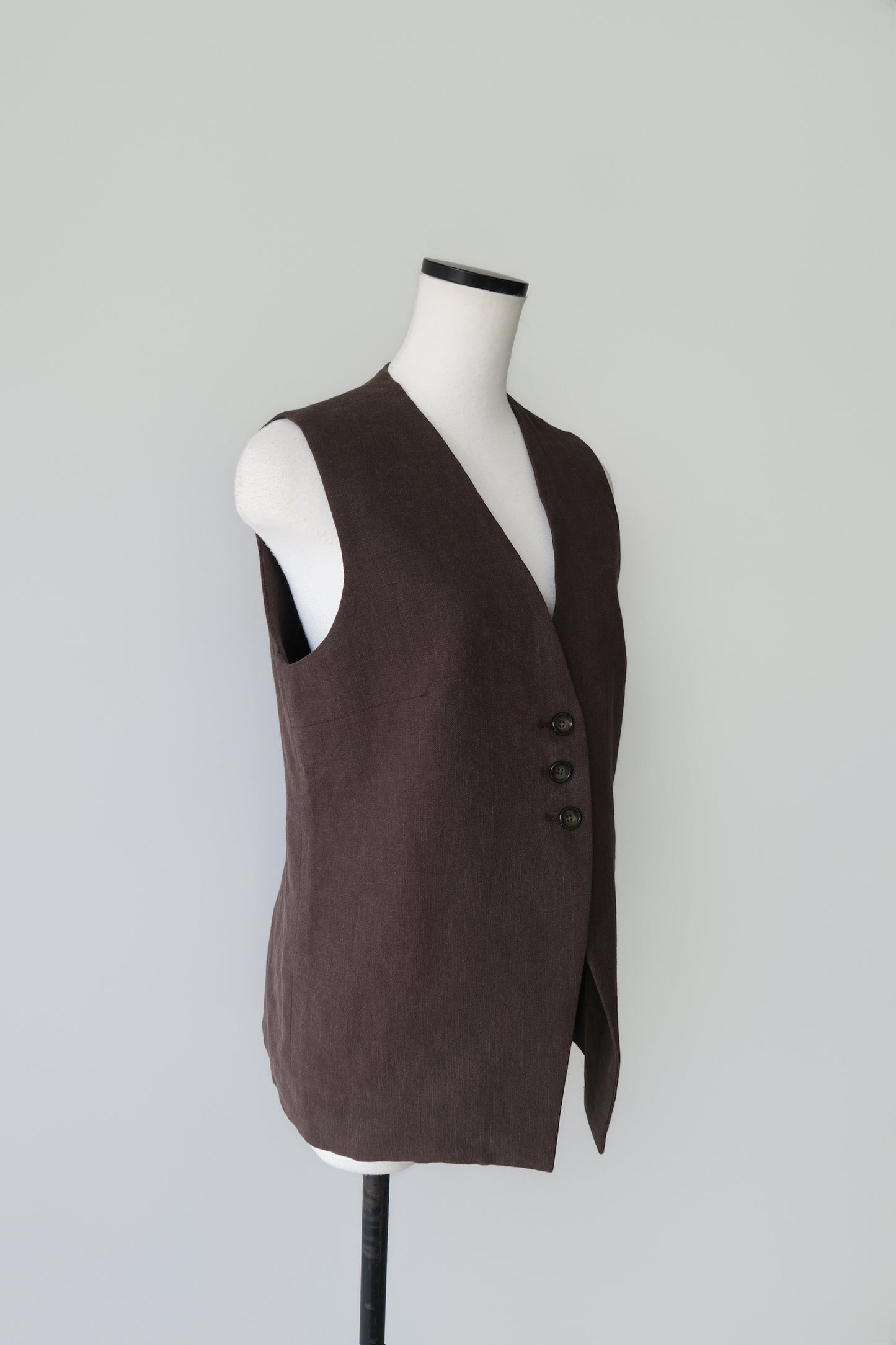 Maren | Linen tailored vest
