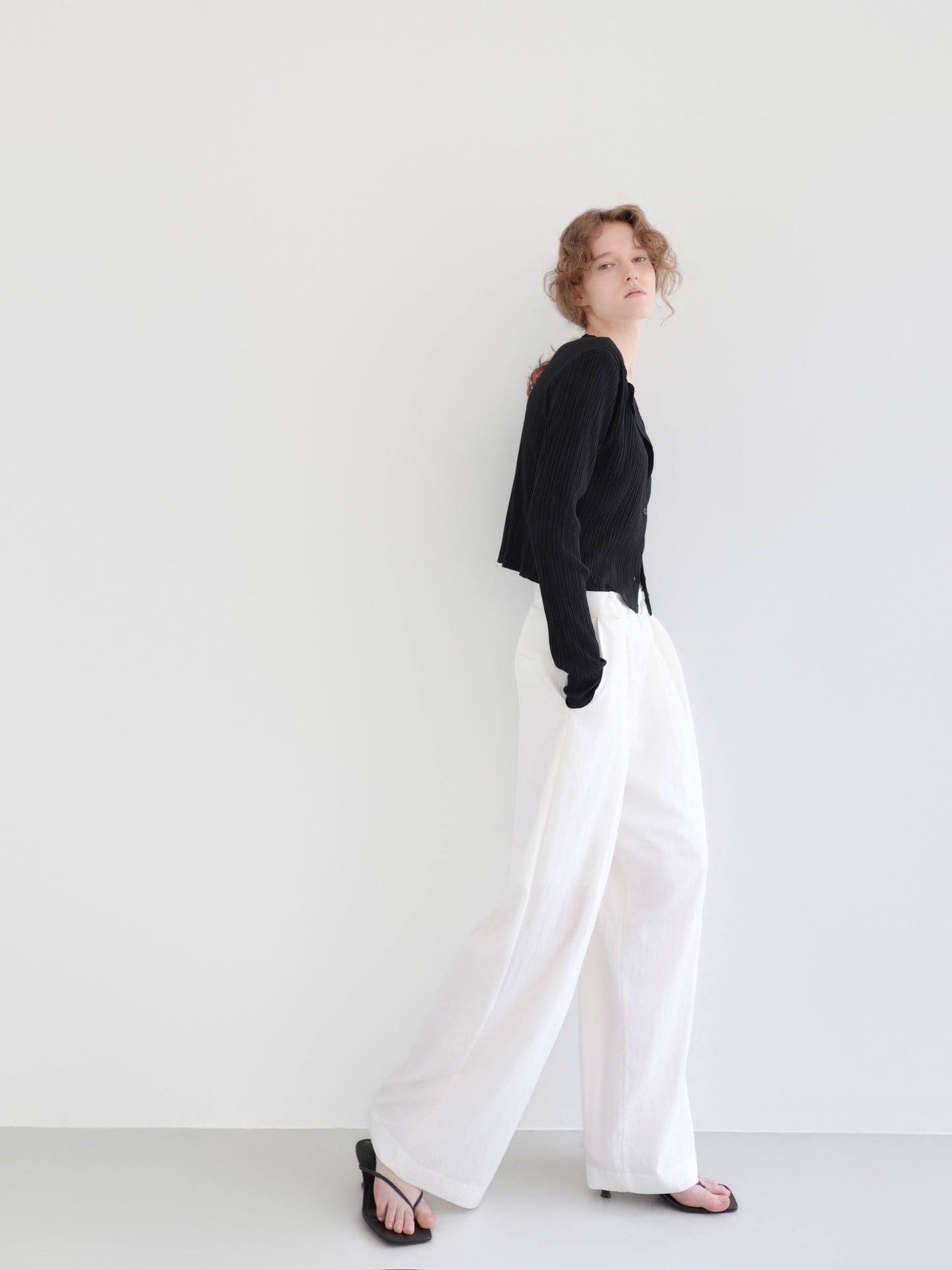 Lila | Linen long tuck wide pants
