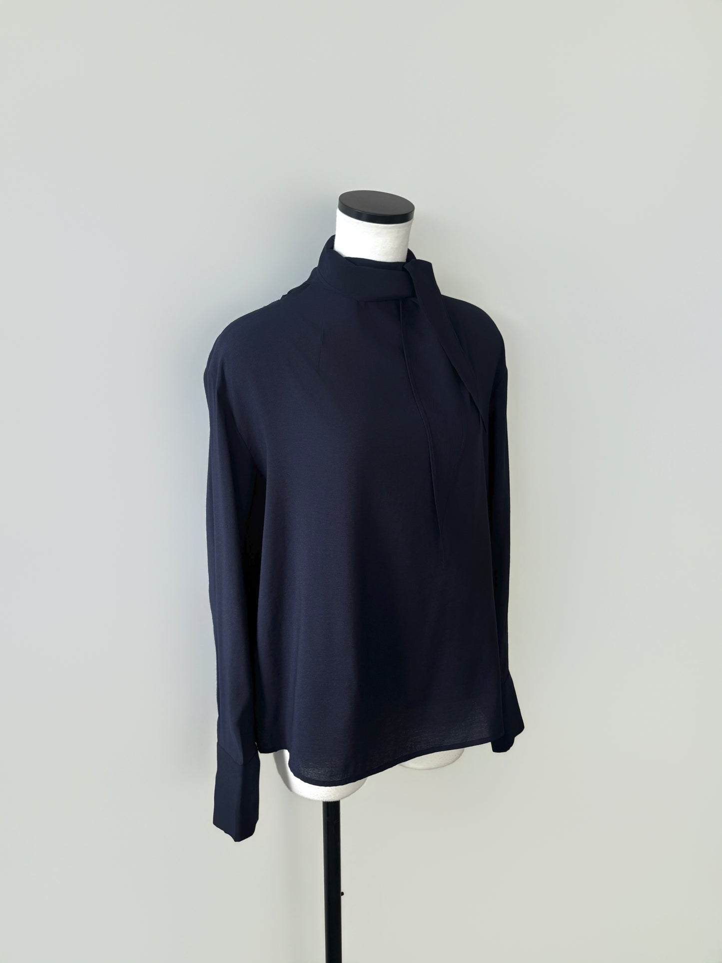 Emma | Tie blouse